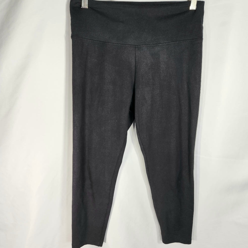 Balance Collection Black Capri Athletic Leggings Size Medium